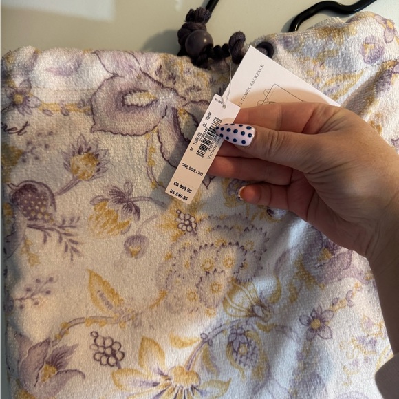 New with tags victoria’s secret beach towel with backpack holder - Picture 5 of 5